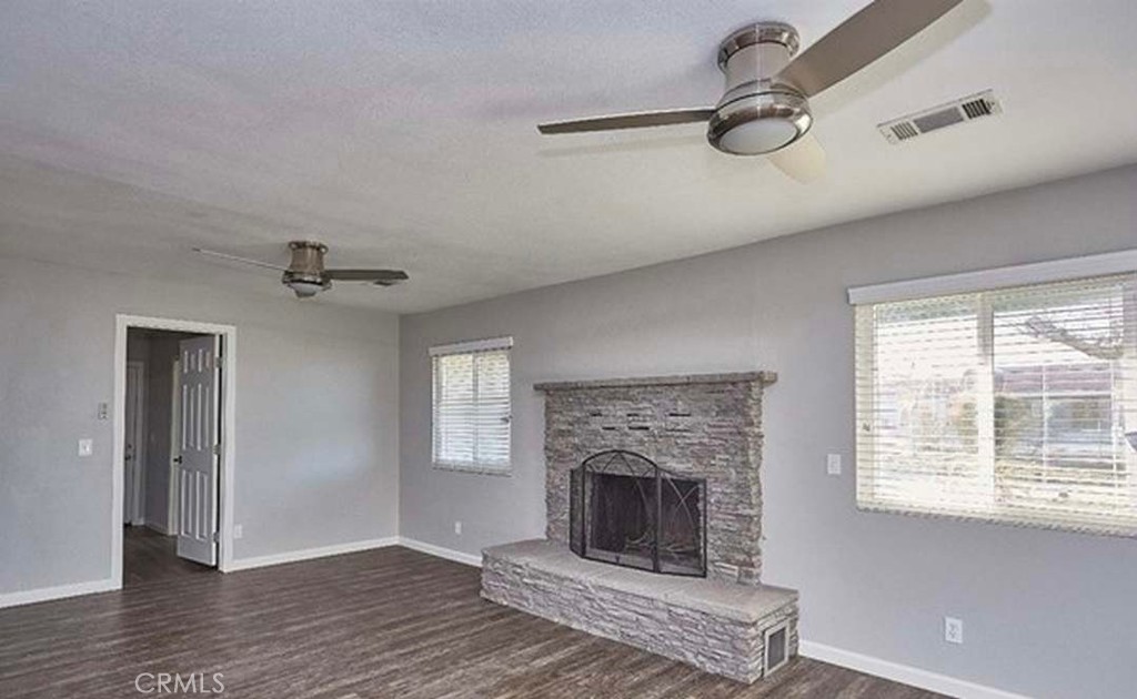 9289 Hickory Avenue Property Photo 2