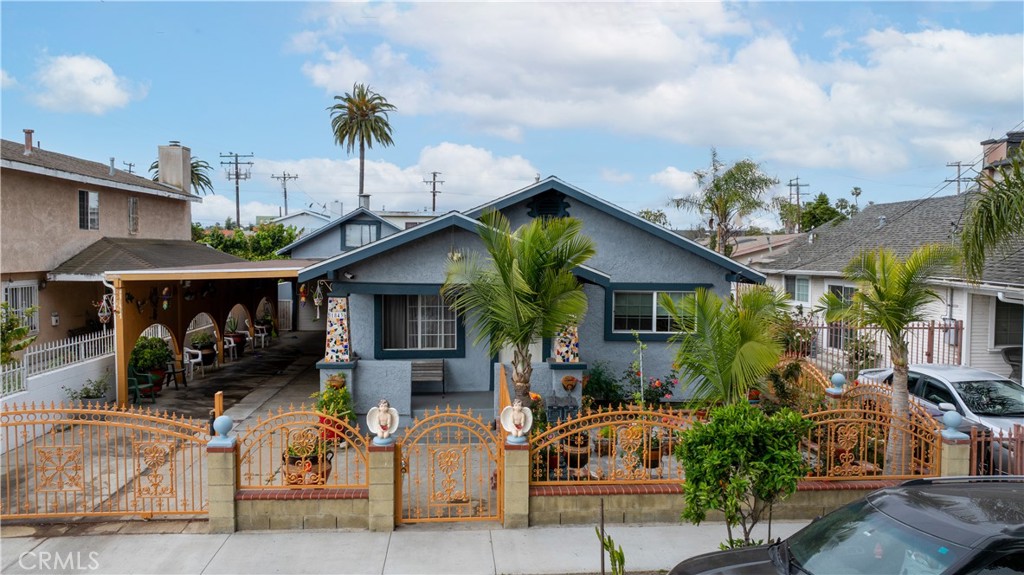 1843 Cerritos Avenue Property Photo 1