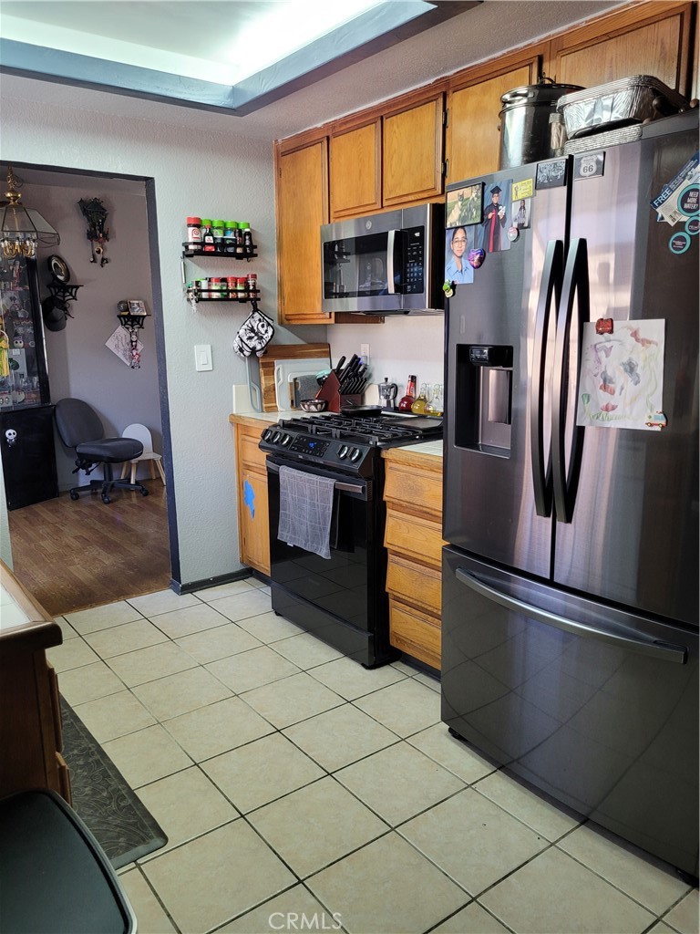 17072 Fern Street Property Photo 6