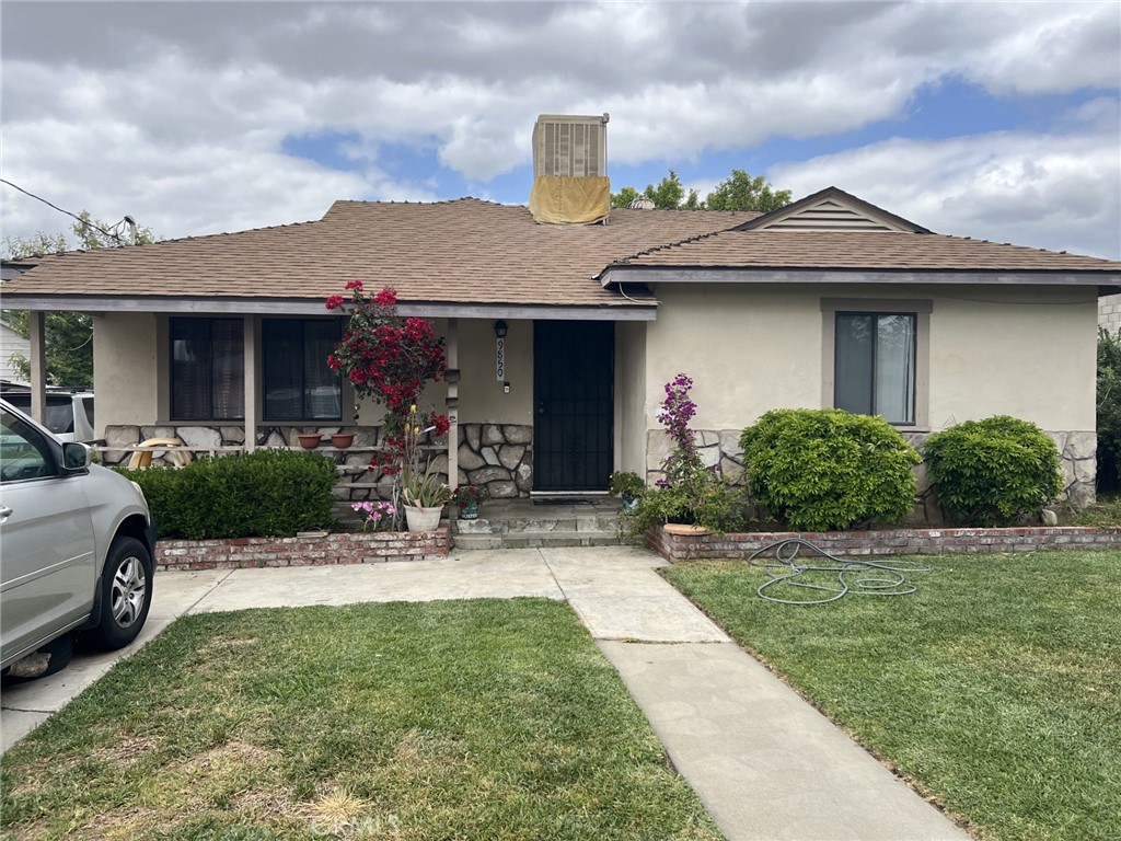 9850 Cypress Avenue Property Photo 2
