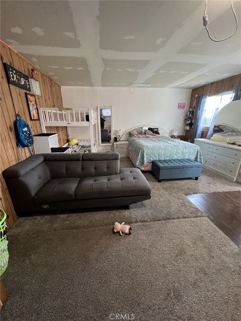 9850 Cypress Avenue Property Photo 16