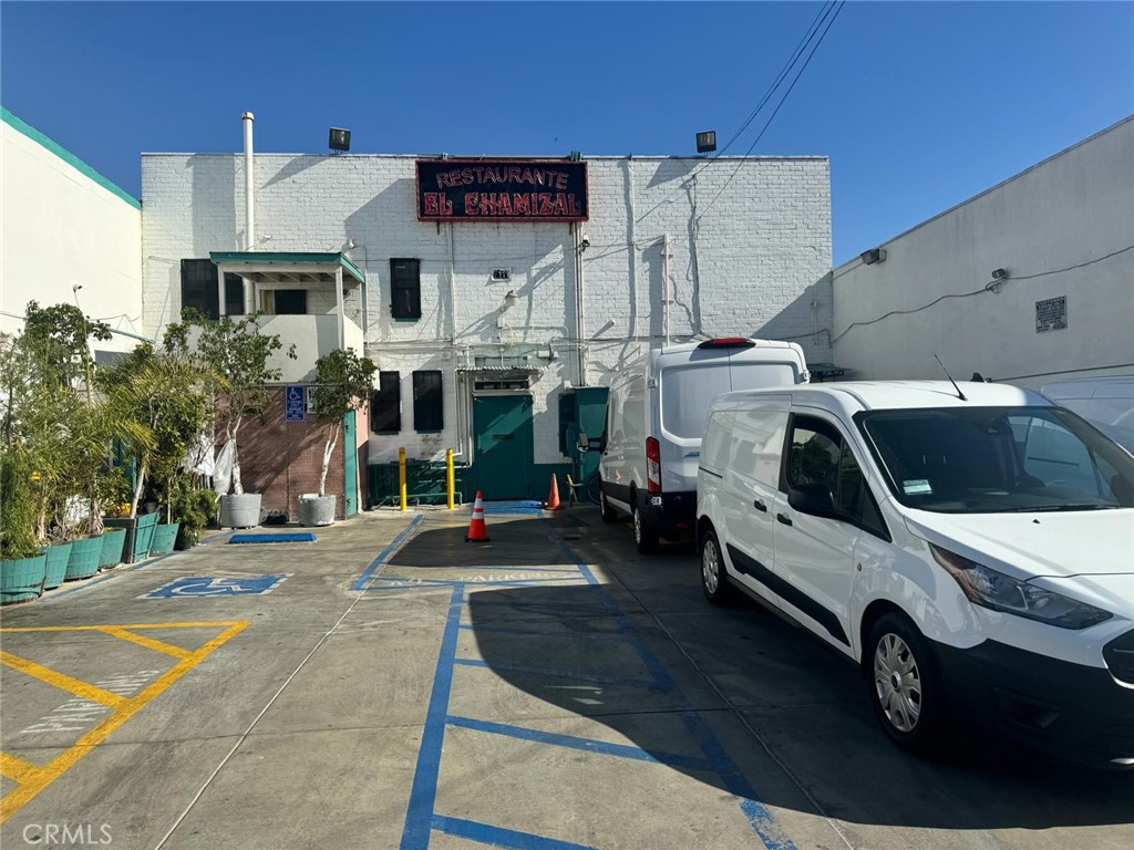 7111 Pacific Boulevard Property Photo 3