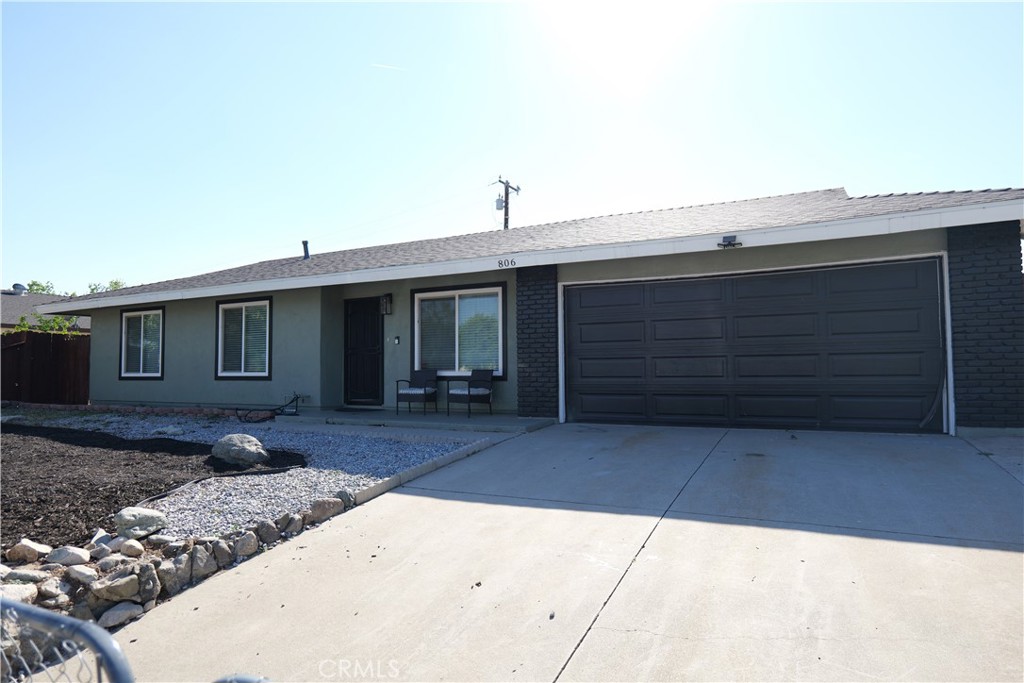 806 S Sandalwood Avenue Property Photo 1