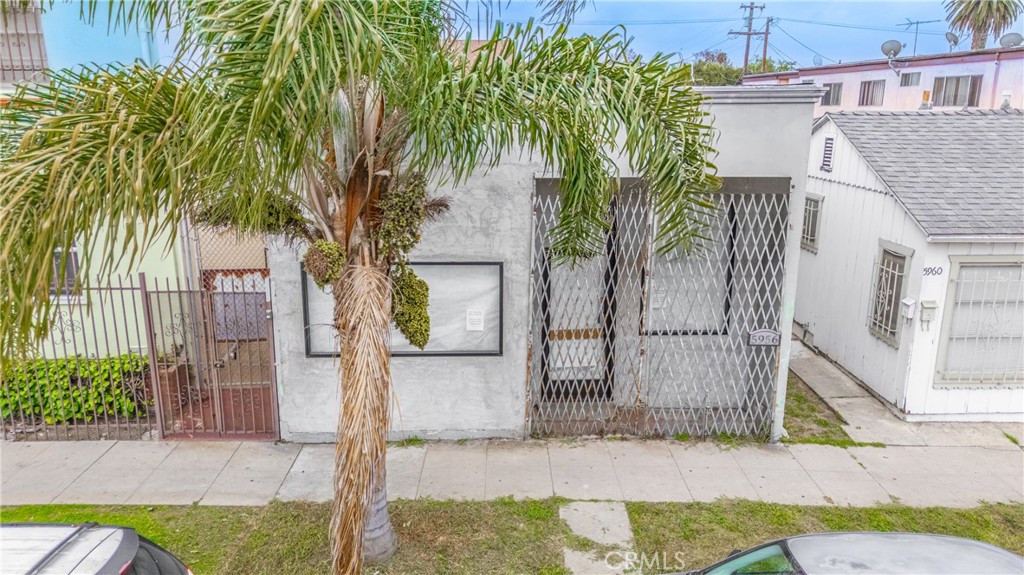 5956 West Boulevard Property Photo 2