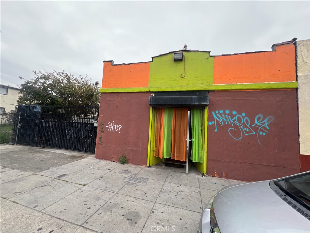 8310 S Broadway Property Photo 1