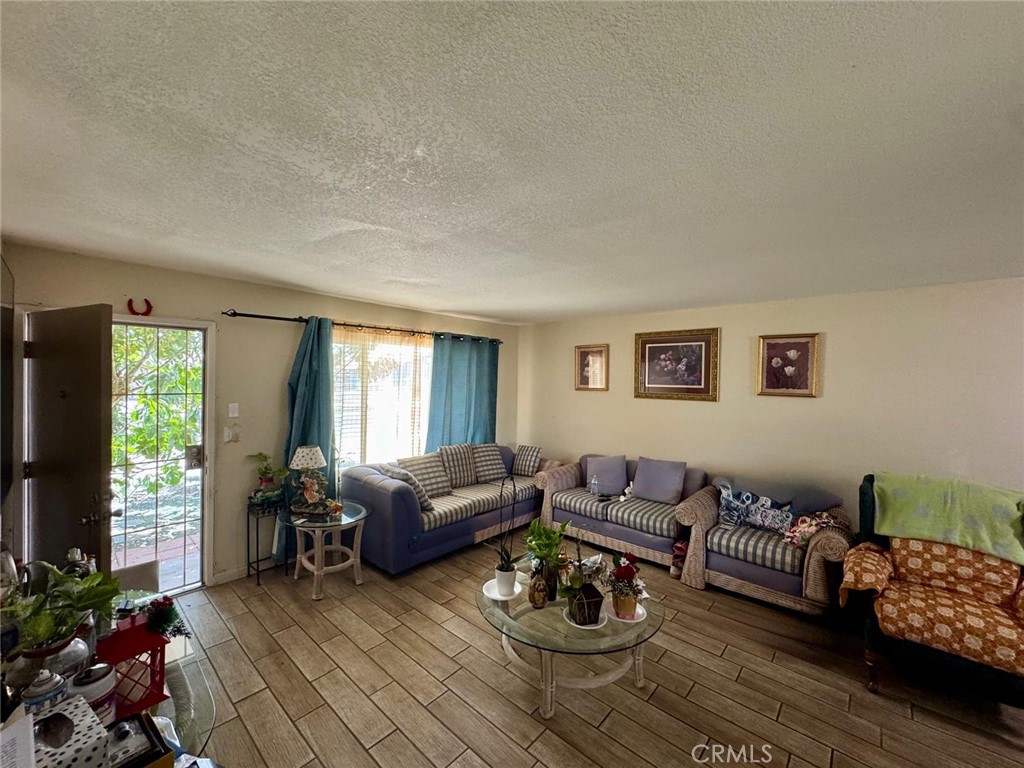 840 S Gilbert St Property Photo 13