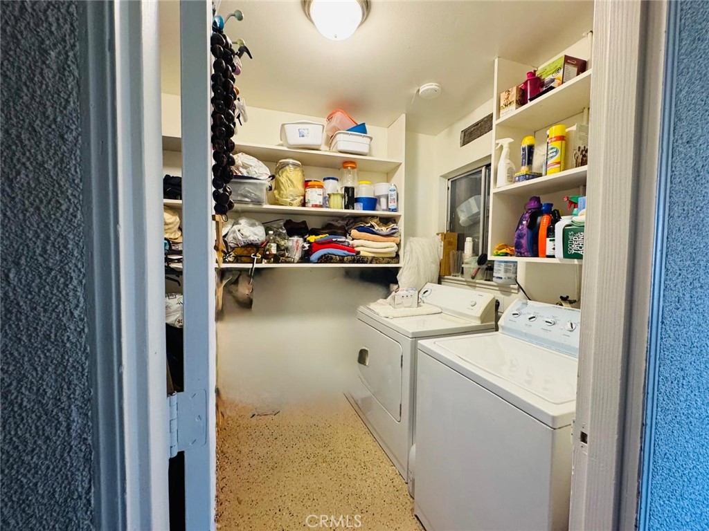 840 S Gilbert St Property Photo 23