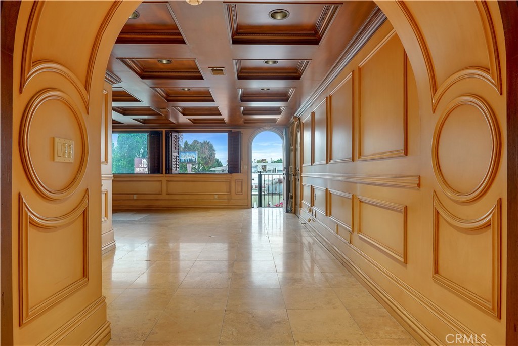 5717 E Beverly Boulevard Property Photo 3