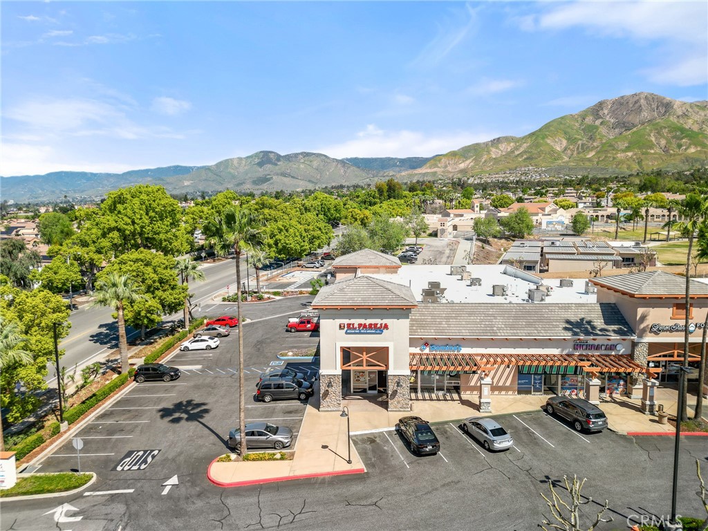 28924 Greenspot Road Property Photo 4