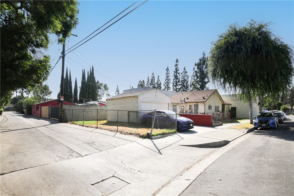 8306 Garfield Avenue 8308 Property Photo 22