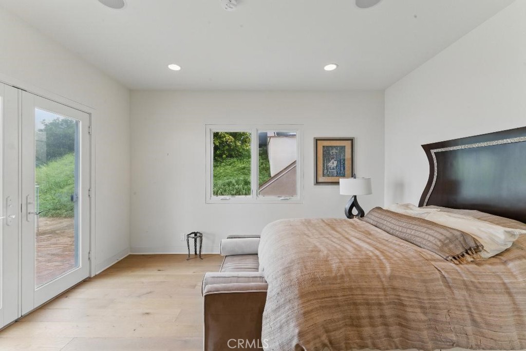 2501 Barrymore Drive Property Photo 17