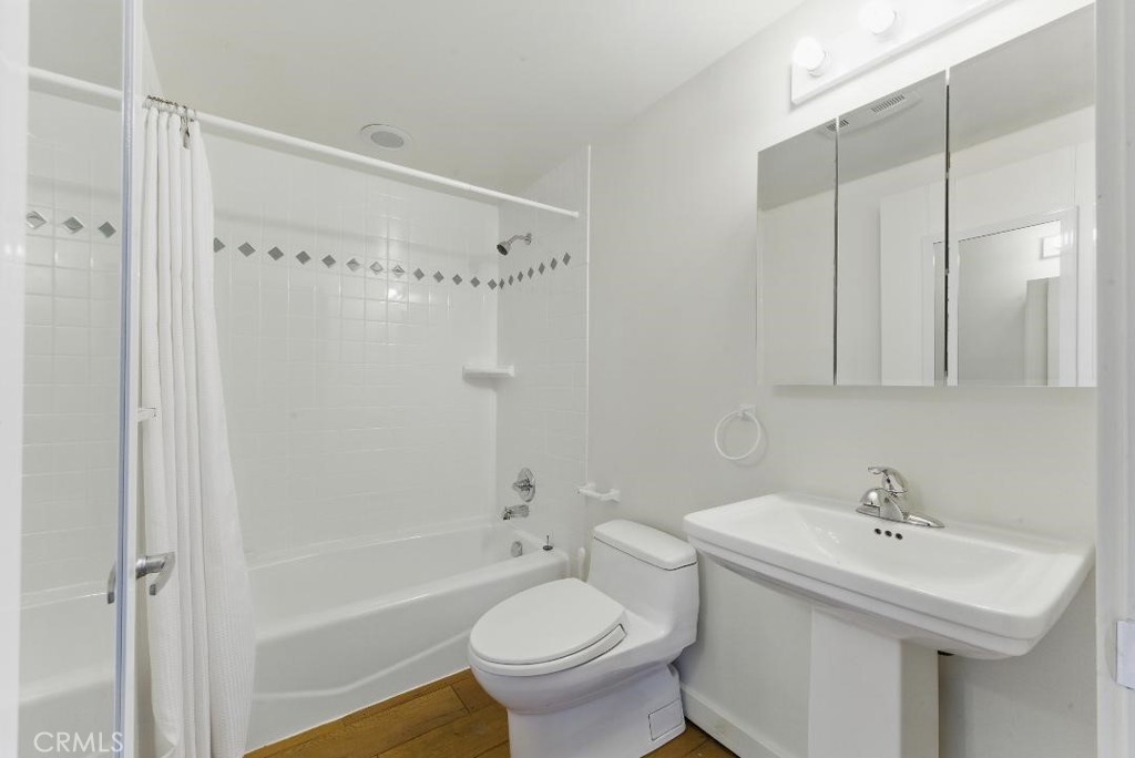 2501 Barrymore Drive Property Photo 48