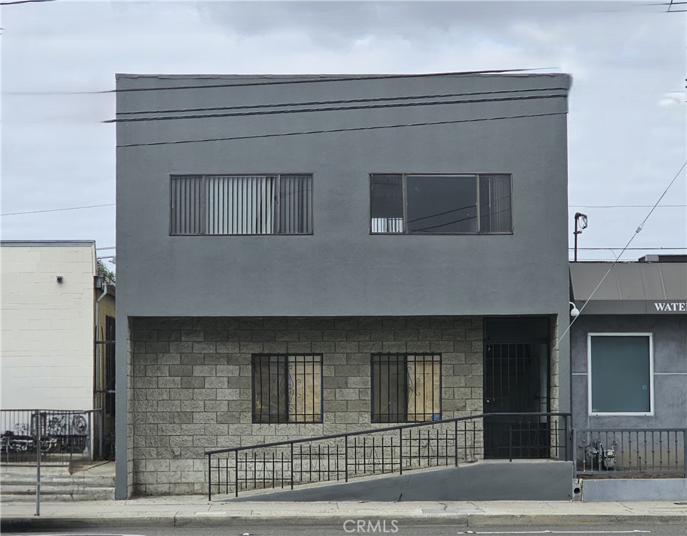 12621 Prairie Avenue Property Photo 1