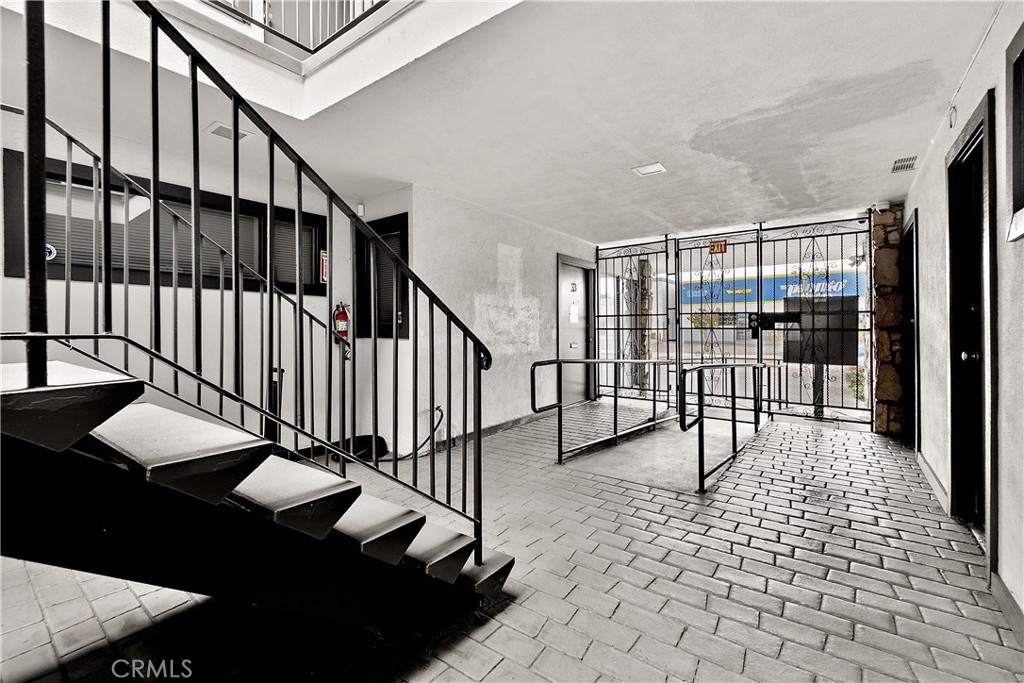 14015 Van Ness Avenue Property Photo 10