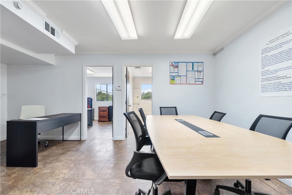 14015 Van Ness Avenue Property Photo 40