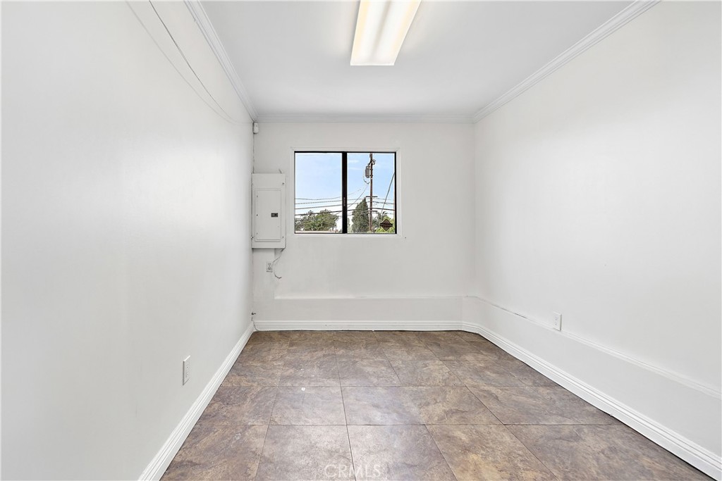 14015 Van Ness Avenue Property Photo 41