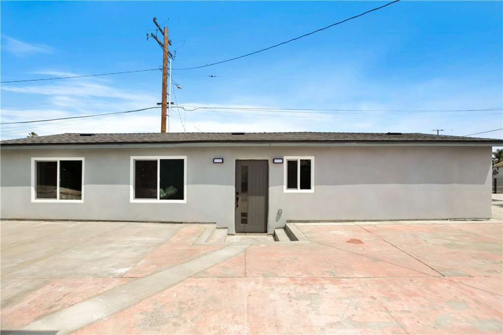 8658 Laurel Avenue Property Photo 1