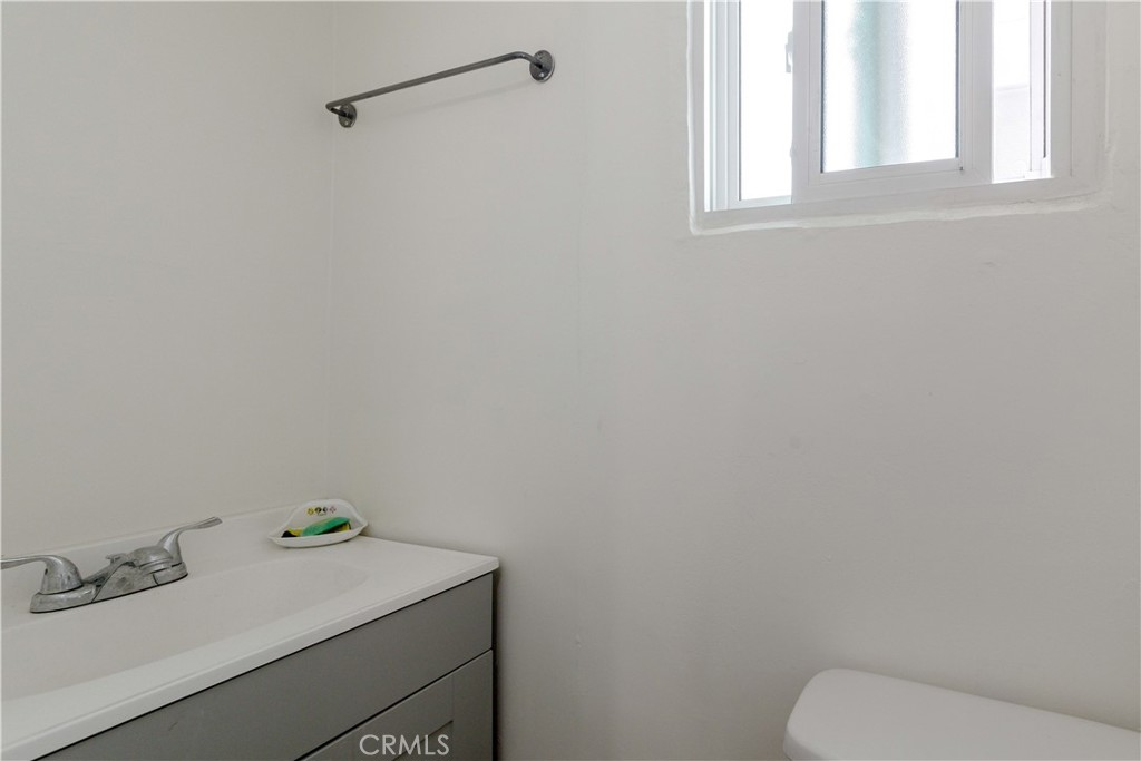 1025 S Catalina Street Property Photo 18