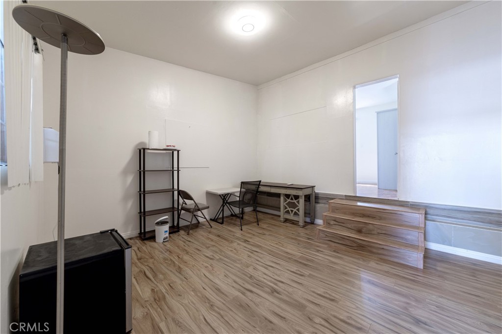 1025 S Catalina Street Property Photo 25