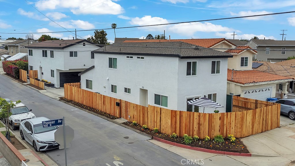 1121 1123 E Opp Street