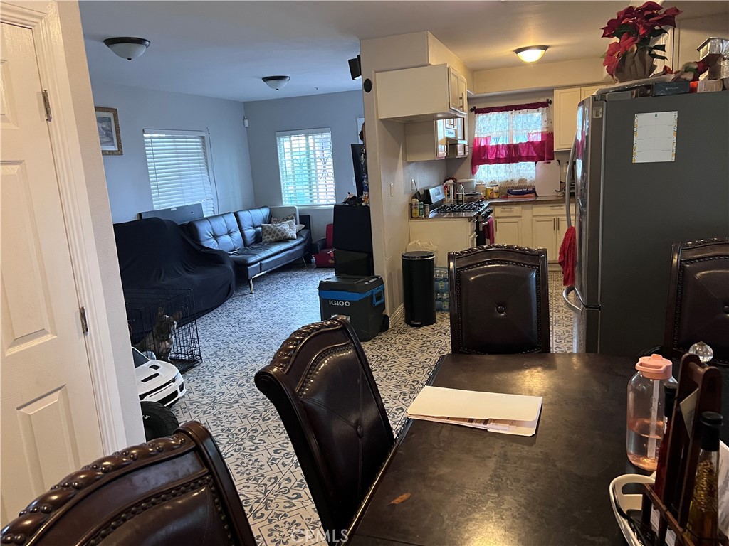 10970 Avalon Boulevard Property Photo 17