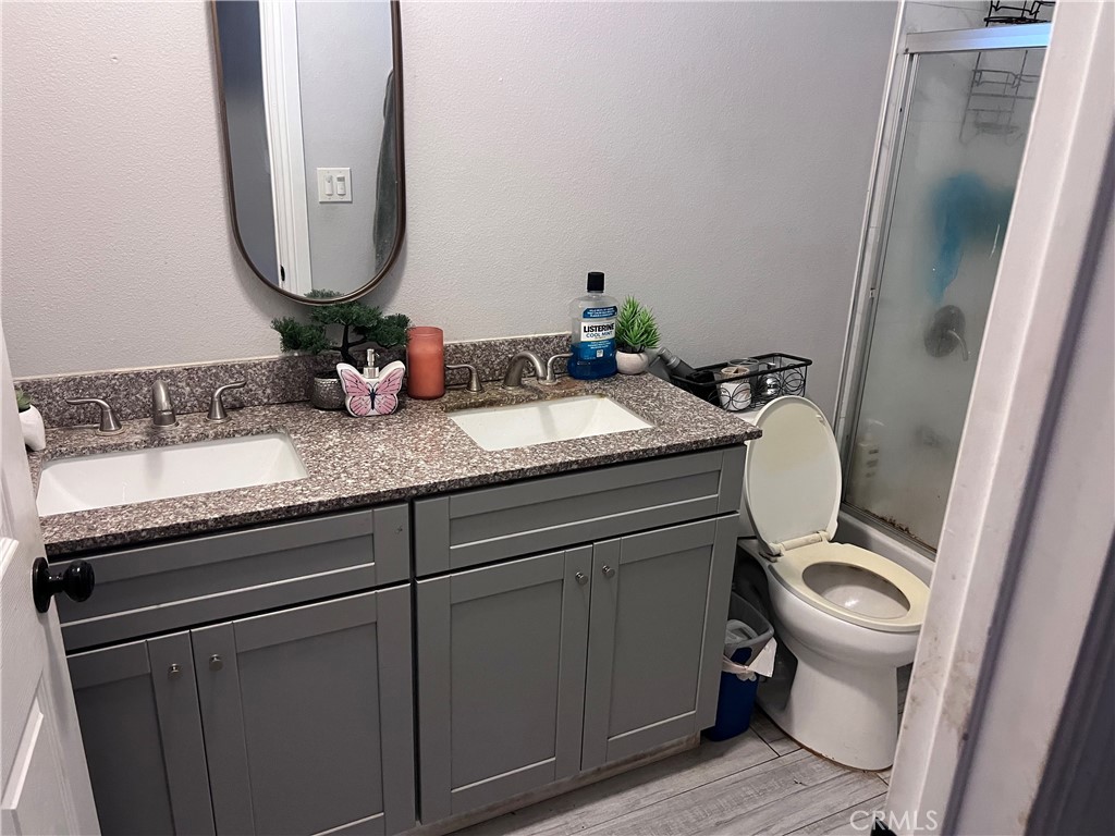 10970 Avalon Boulevard Property Photo 19