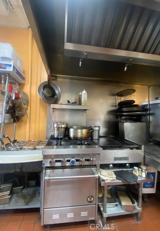 1809 Cahuenga Property Photo 4