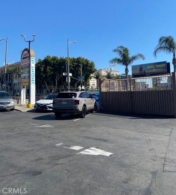 1809 Cahuenga Property Photo 13
