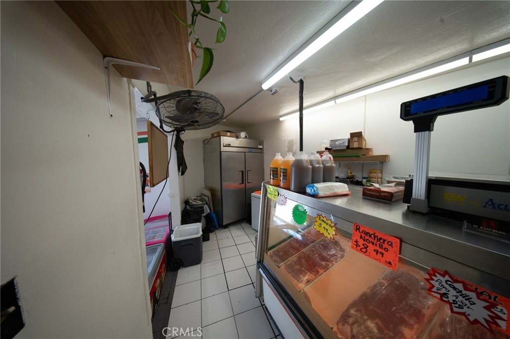 8506 Santa Fe Avenue Property Photo 12