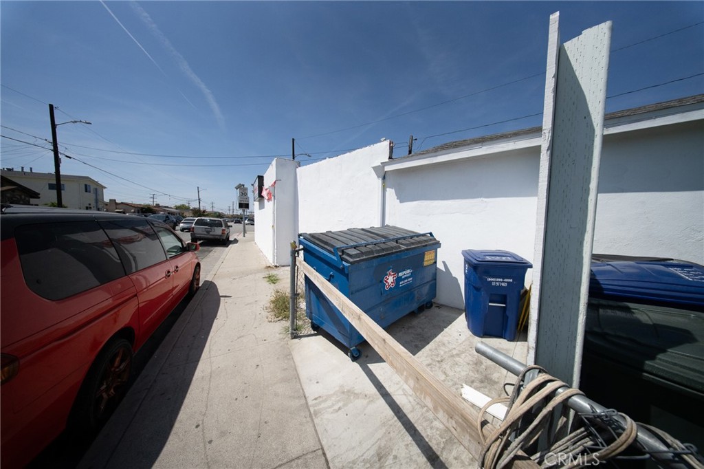 8506 Santa Fe Avenue Property Photo 18