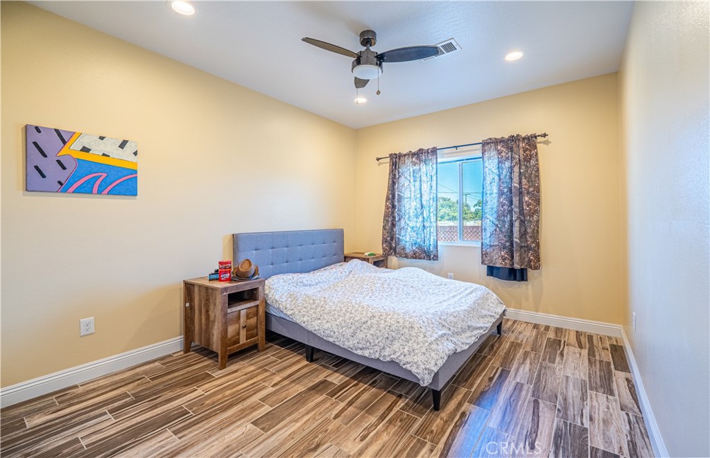 16028 Spruce Street Property Photo 12