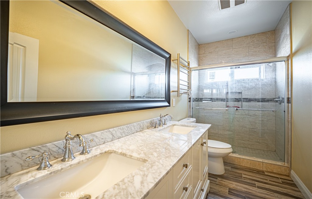 16028 Spruce Street Property Photo 14
