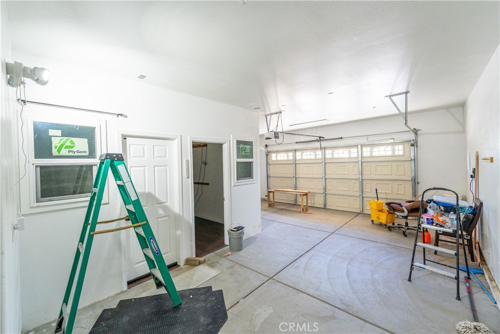 16028 Spruce Street Property Photo 21