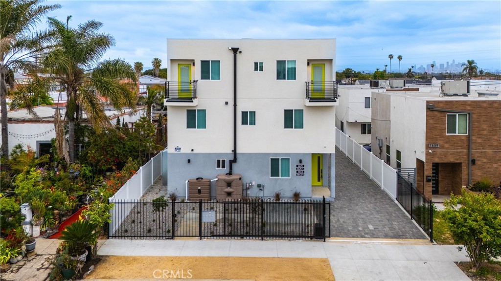 1643 W 82nd Street Property Photo 1
