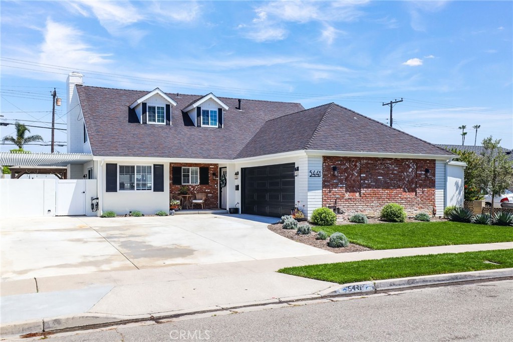 5441 Huntley Avenue Property Photo