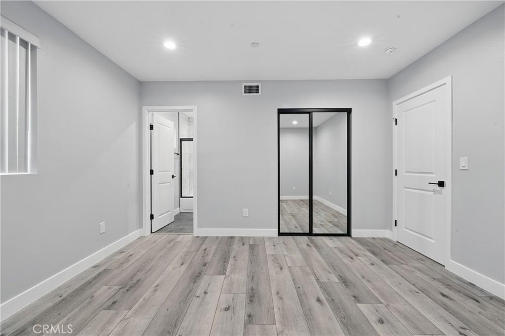 1643 W 82nd Street Property Photo 7