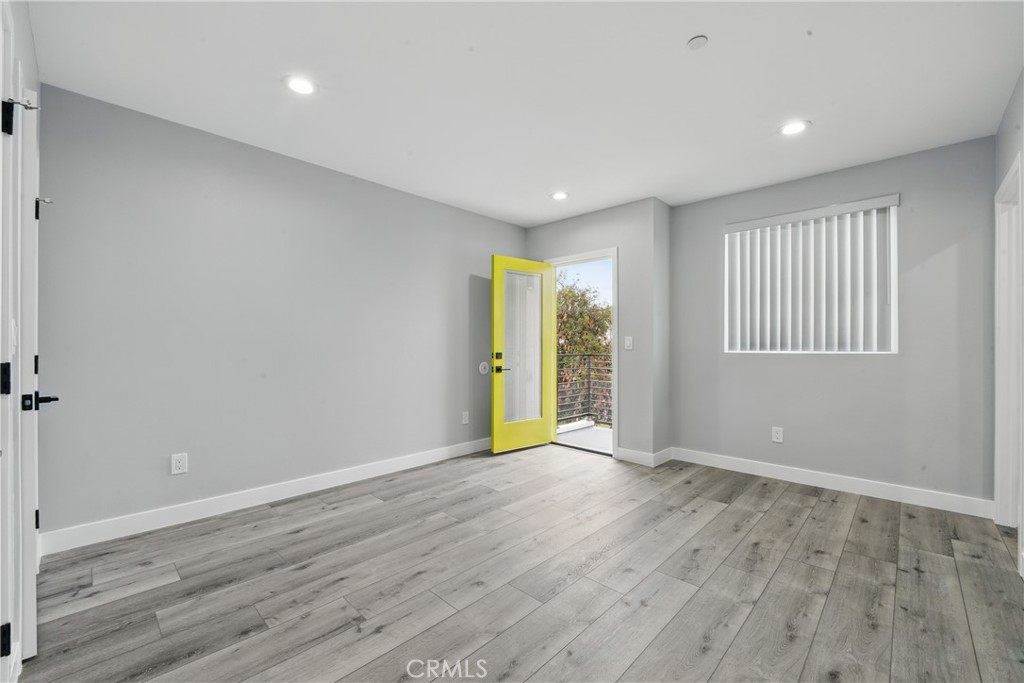 1643 W 82nd Street Property Photo 24