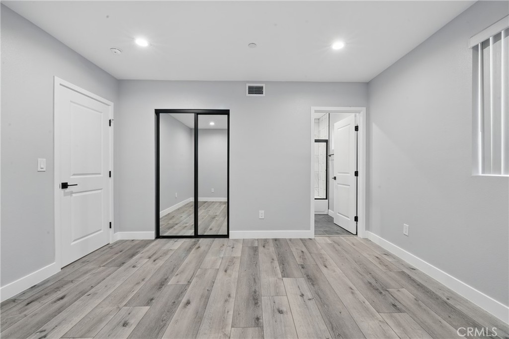 1643 W 82nd Street Property Photo 37