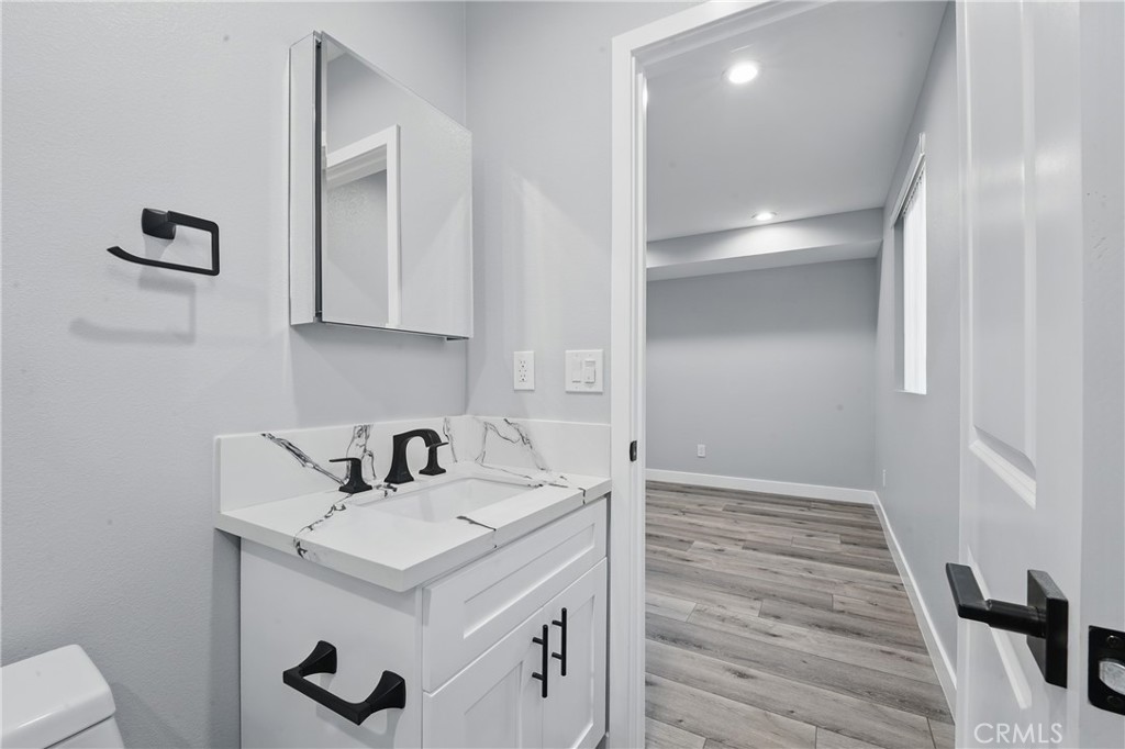1643 W 82nd Street Property Photo 42