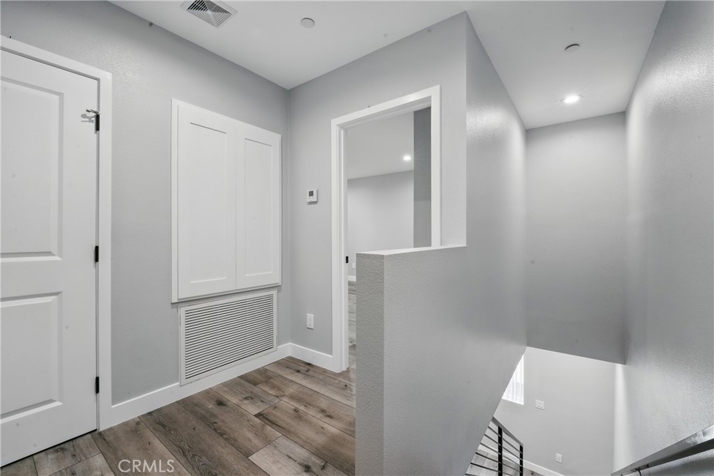 1643 W 82nd Street Property Photo 52