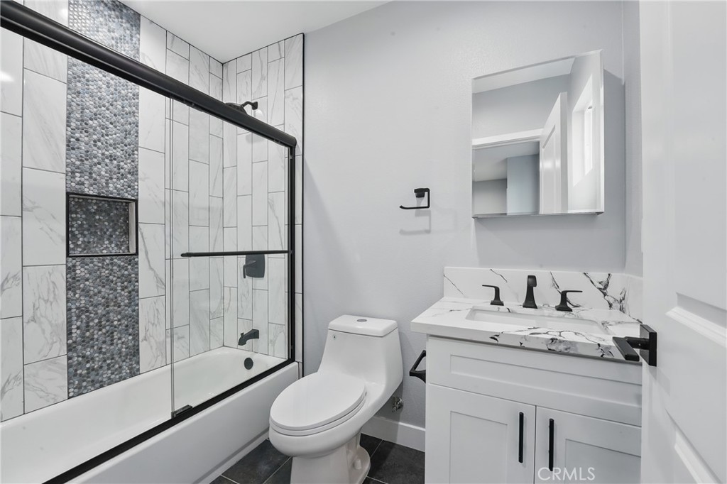 1643 W 82nd Street Property Photo 54