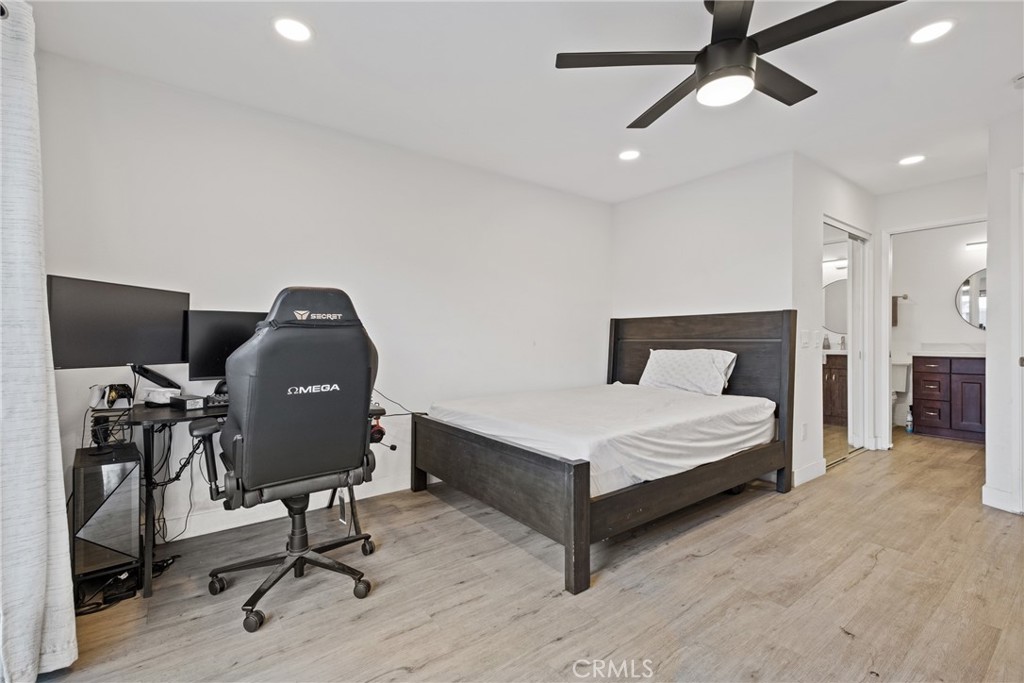 14865 Mulberry Drive 1101 Property Photo 16