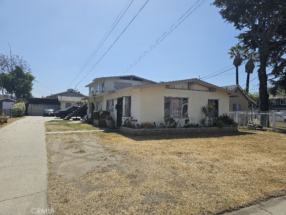 6704 Vinevale Avenue Property Photo 1