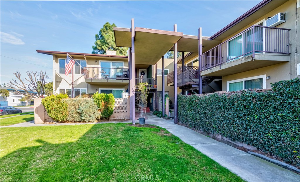 1850 W Greenleaf Avenue G Property Photo