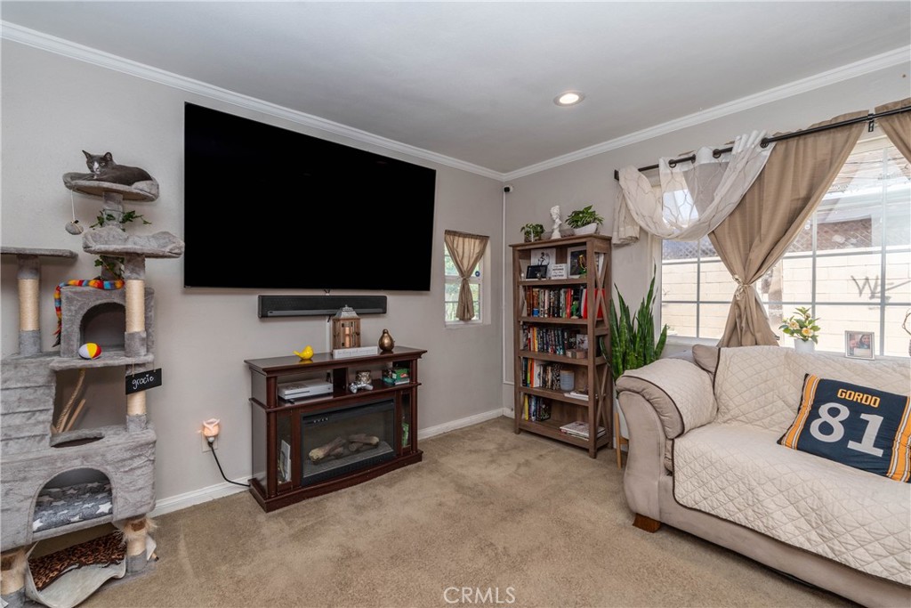 279 E 48th Street Property Photo 11