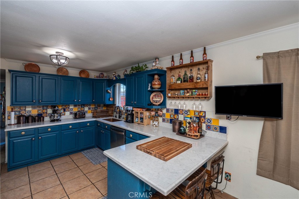 279 E 48th Street Property Photo 12