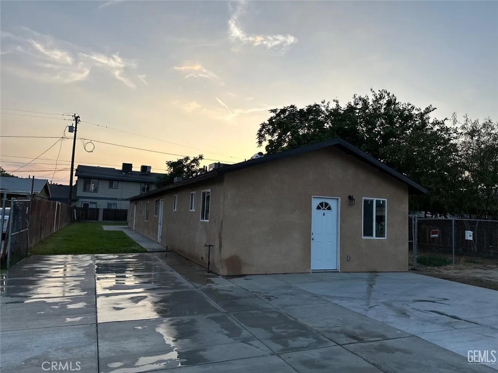 3709 Jewett Avenue Property Photo