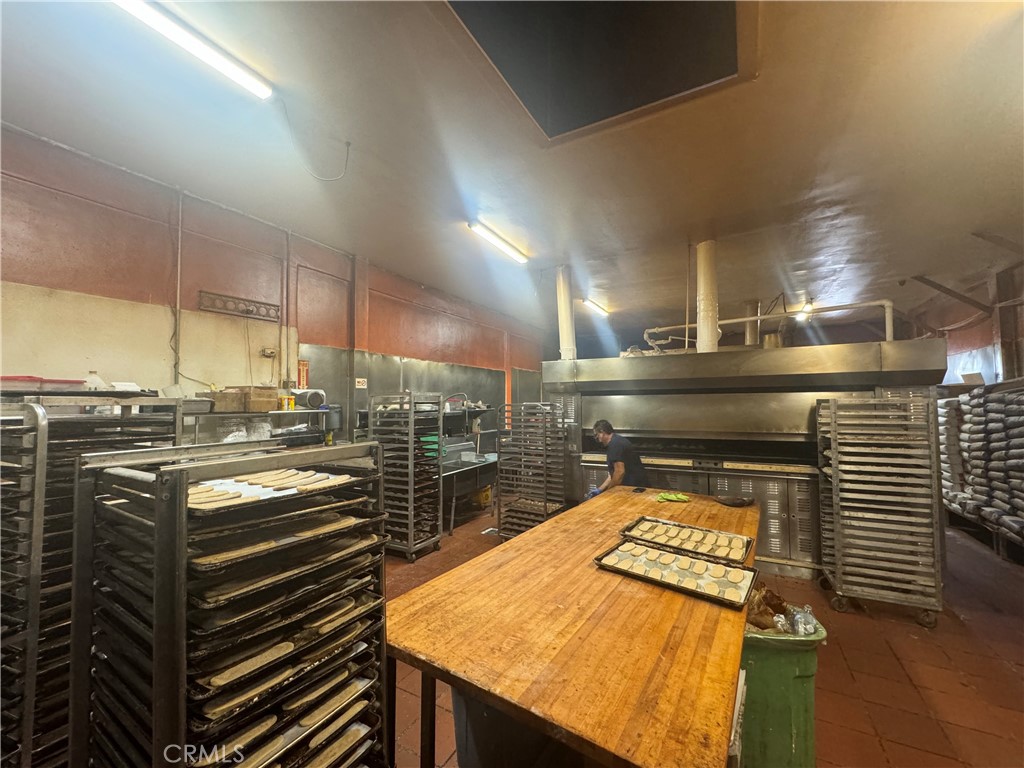 4026 Gage Avenue Property Photo 3