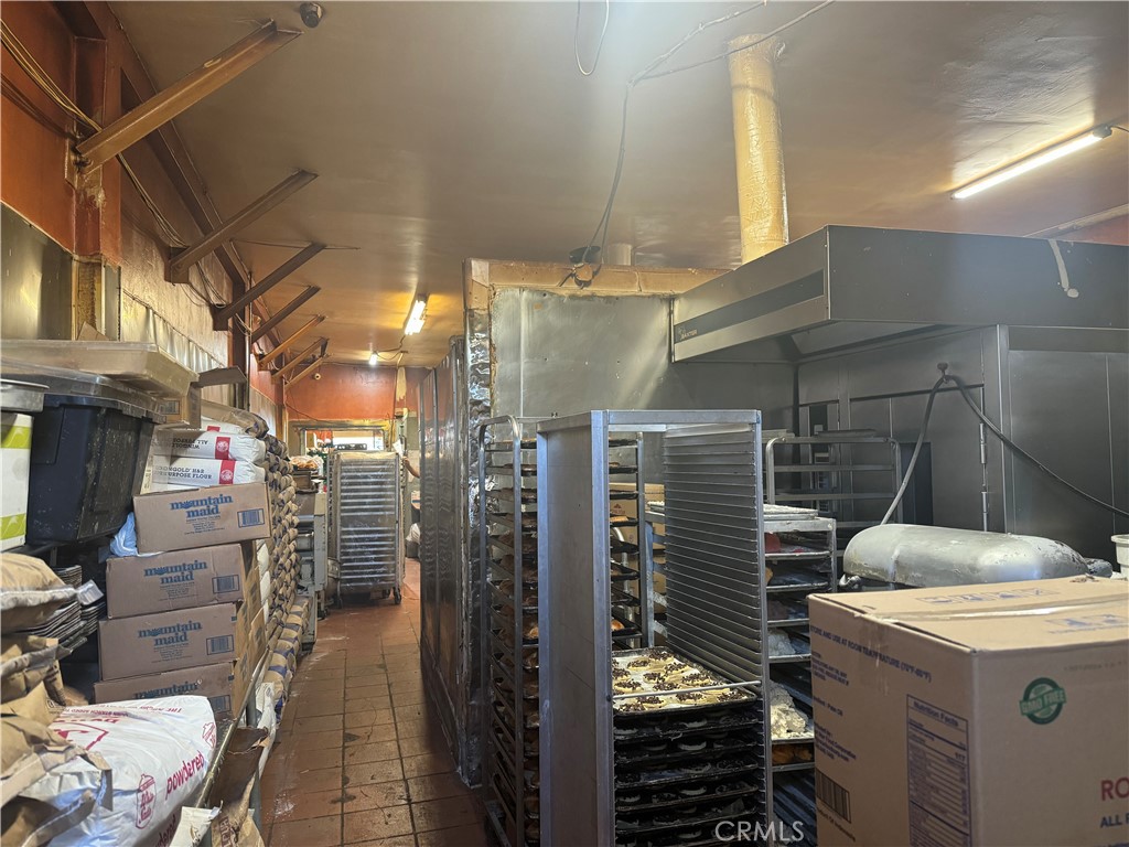 4026 Gage Avenue Property Photo 4