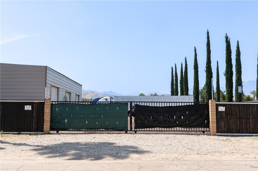 455 E Caroline Street Property Photo 14
